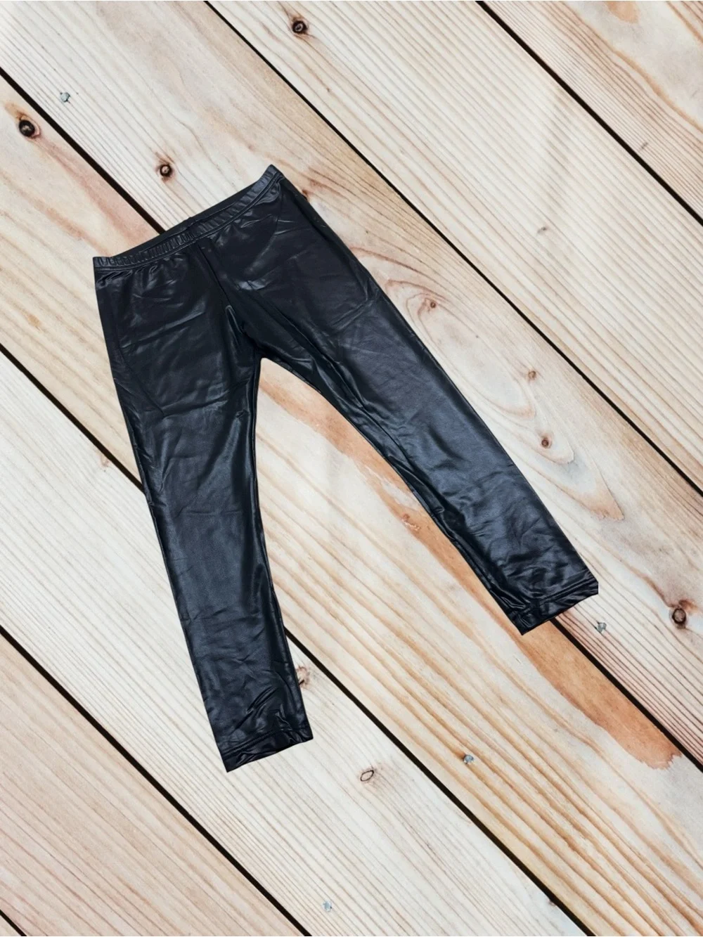 American Apparel M black wet look crop leggings